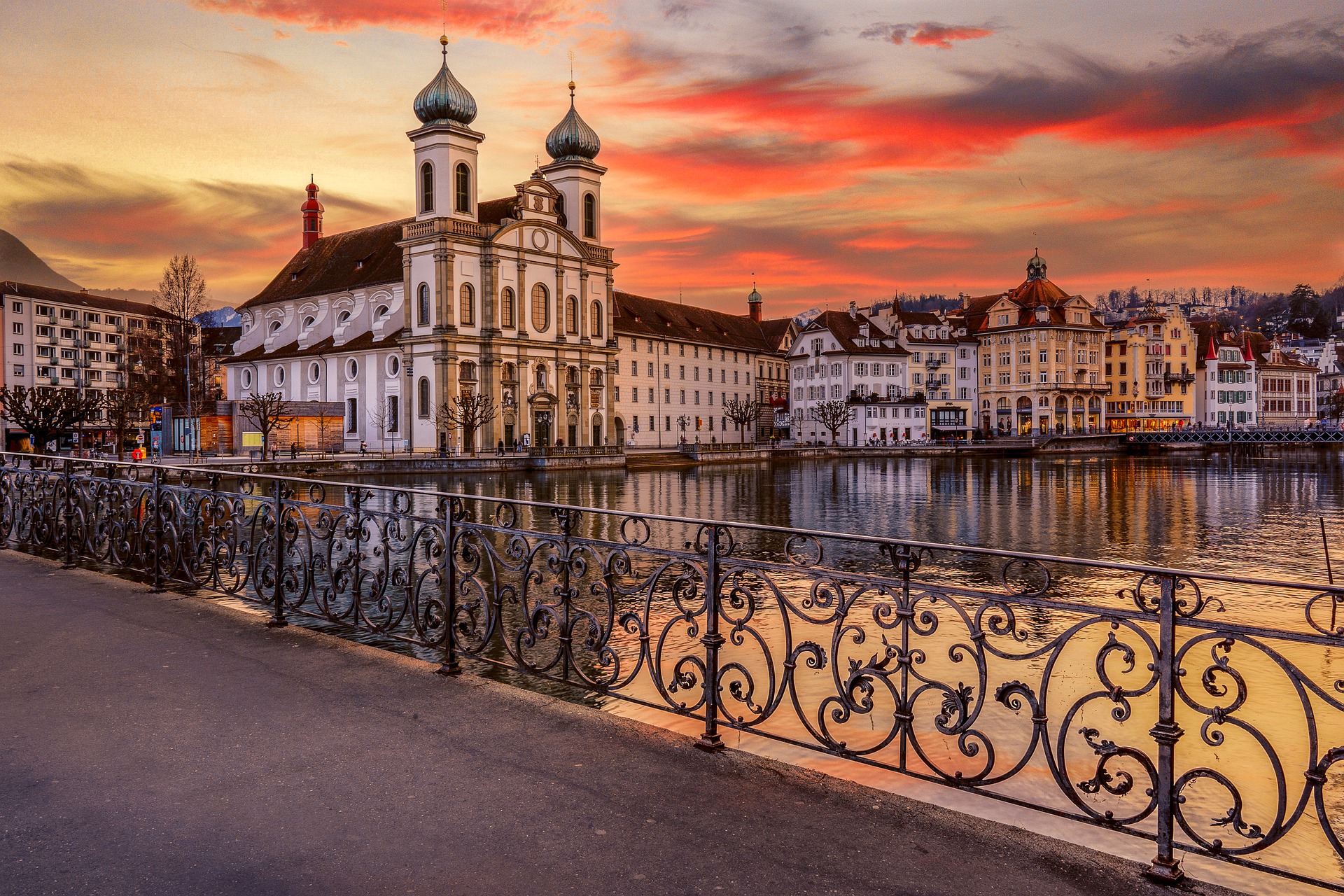 Come aprire un conto corrente in Svizzera senza residenza